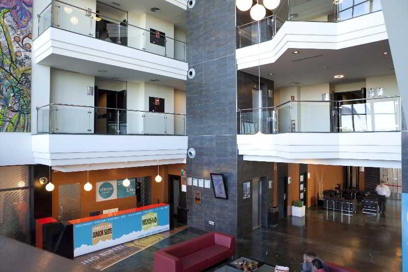 Hotel Vértice Sevilla Aljarafe 4*